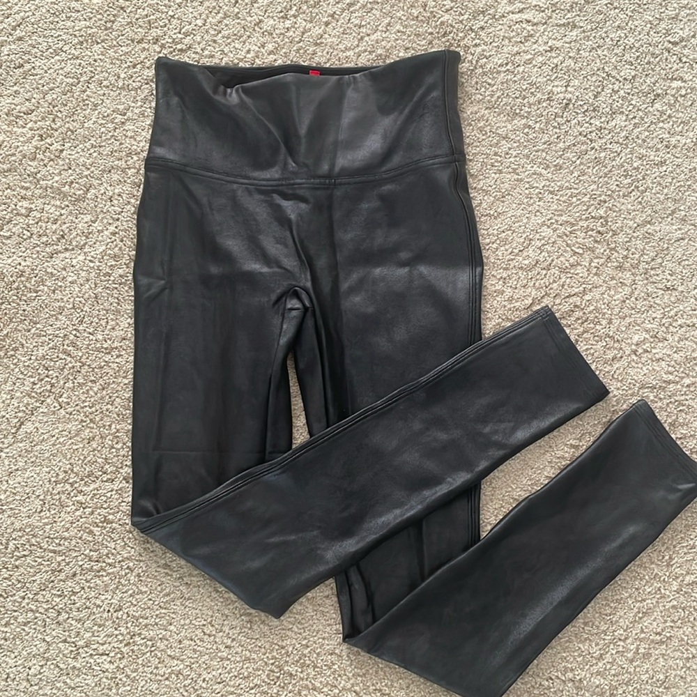 Spanx Faux Leather Leggings - Picture 2 of 3